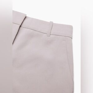 ARITZIA WILFRED Effortless high rise shorts long, morado grey (US 8)